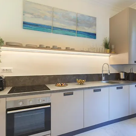 Apartment Virgilio - By Impero House Stresa